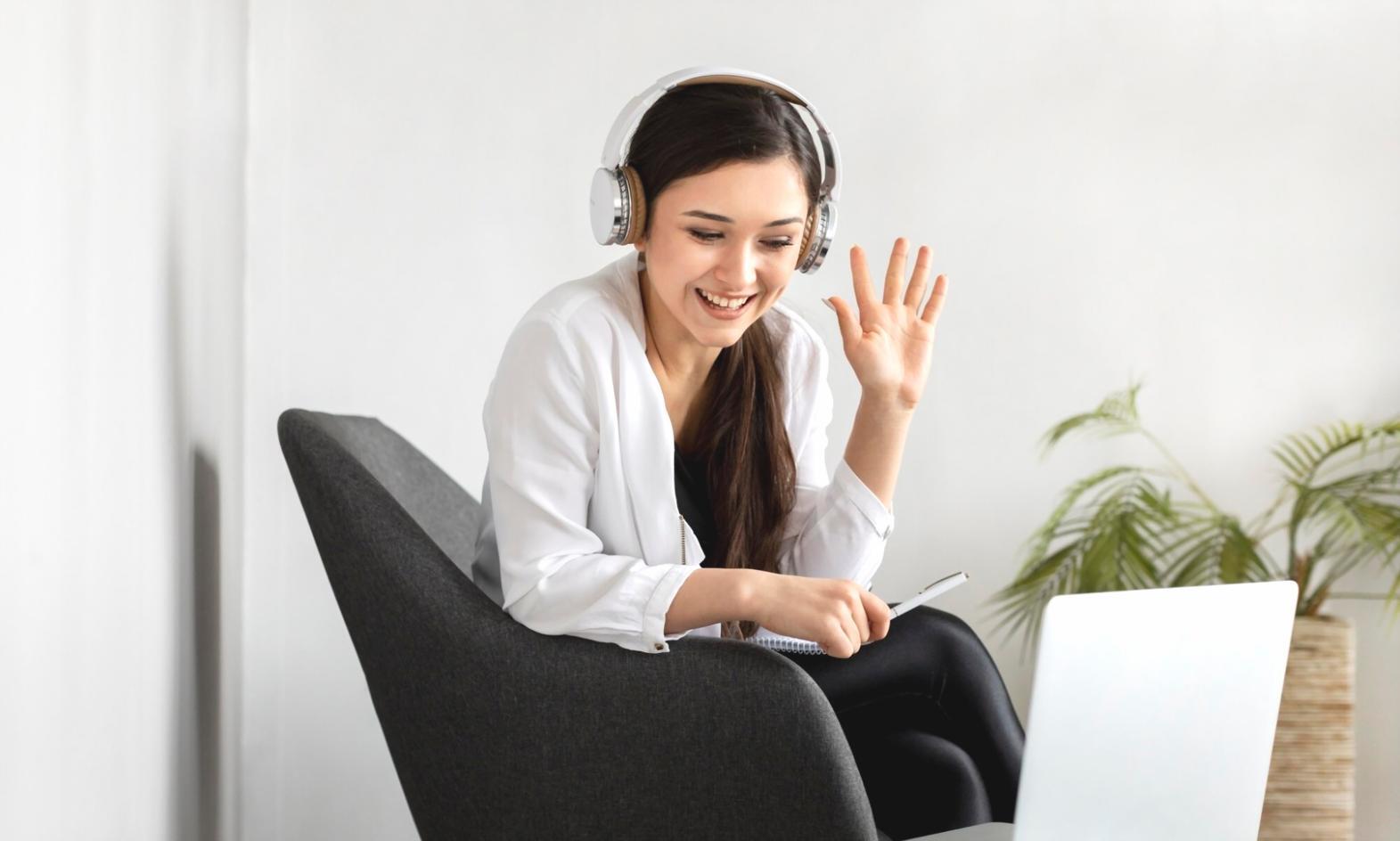 Ilustrasi metodologi analisis tren investasi Delta Capital Invest